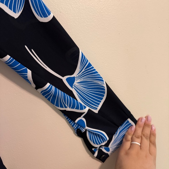 CAbi Top Womens Small Blue Regal Blouse Button Up Style 6080 Floral business - Picture 5 of 10